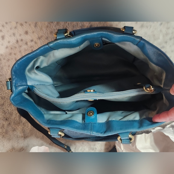 EUC Coach leather bag - Picture 5 of 7